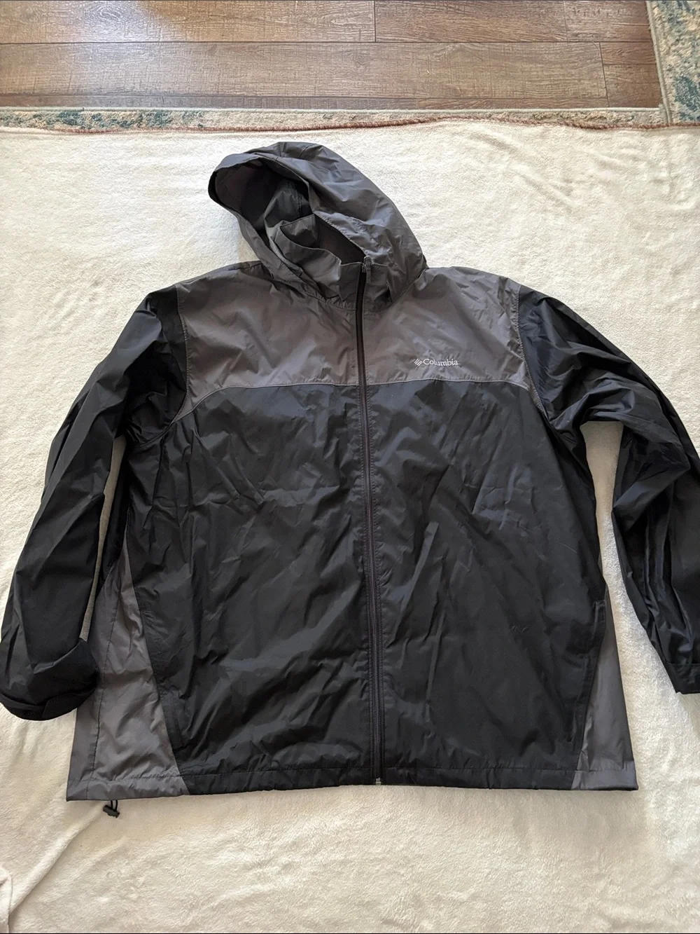 Columbia Men’s Black and Gray Hooded Rain Shell